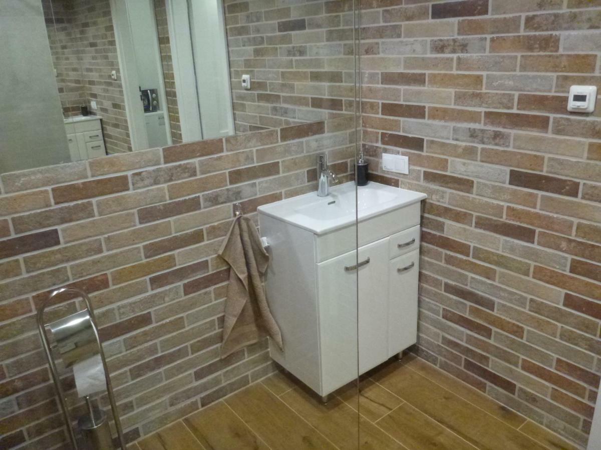 Apartament Na Brodatego Вроцлав Экстерьер фото